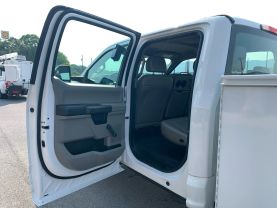 2019 FORD F250 SUPER DUTY CREW CAB 8FT KNAPHEIDE SERVICE BED TRUCK SERVICE/UTILITY TRUCKS V8, FLEX FUEL, 6.2 LITER XL PICKUP 4D 8 FT - Eddies Auto Sales