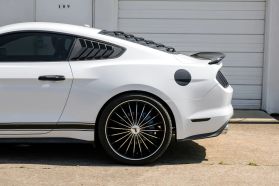 2015 Ford Mustang - Image 17