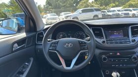 2016 Hyundai Tucson - Image 25