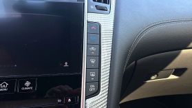 2017 Infiniti Q60 - Image 44