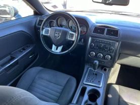 2011 DODGE CHALLENGER