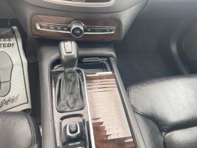 2019 VOLVO XC90