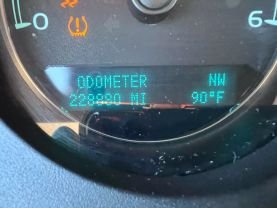 2014 CHEVROLET SILVERADO 1500 CREW CAB PICKUP V8 ECOTEC3 FLEX FUEL 5.3L LTZ PICKUP 4D 5 3/4 FT