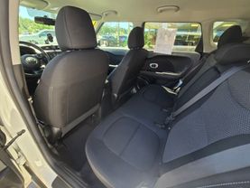 2017 Kia Soul+ Wagon 4d - Image 16