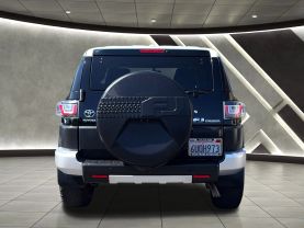 2012 TOYOTA FJ CRUISER SUV V6, 4.0 LITER SPORT UTILITY 2D