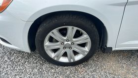2013 CHRYSLER 200