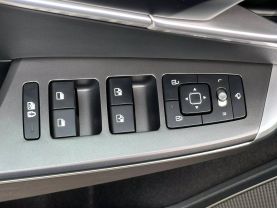 2022 KIA EV6 SUV DUAL AC ELECTRIC MOTORS WIND SPORT UTILITY 4D