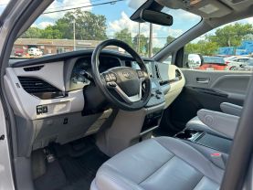 Used 2018 TOYOTA SIENNA VAN V6, 3.5 LITER XLE MINIVAN 4D - LA Auto Star located in Virginia Beach, VA