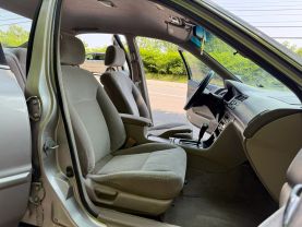 1997 HONDA ACCORD SEDAN 4-CYL, 2.2 LITER LX SEDAN 4D