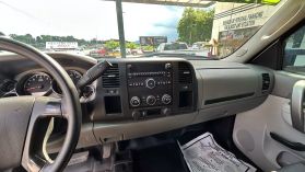 2013 Chevrolet Silverado 3500 Hd Crew Cab Work Truck Pickup 4d 6 1/2 Ft - Image 13