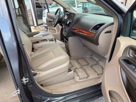 2016 CHRYSLER TOWN & COUNTRY VAN GRAY AUTOMATIC - Budget Used Car Sales