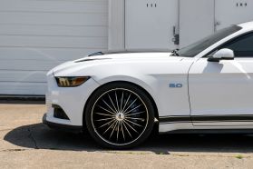 2015 Ford Mustang - Image 16
