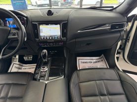 2017 MASERATI LEVANTE SUV V6, TWIN TURBO, 3.0 LITER SPORT UTILITY 4D
