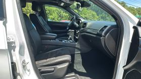 2020 Jeep Grand Cherokee - Image 21