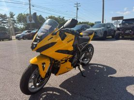 2024 SUZUKI GSX800FRQM4 GSX-8R SPORTBIKES - -