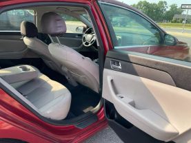 2015 Hyundai Sonata - Image 14