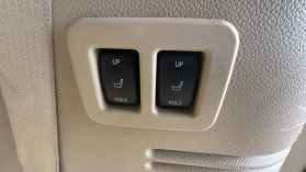 2015 Lincoln Navigator - Image 28