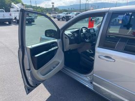 2017 DODGE GRAND CARAVAN PASSENGER VANS V6, 3.6 LITER SE MINIVAN 4D - Eddies Auto Sales