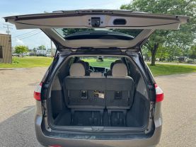 2019 TOYOTA SIENNA VAN V6, 3.5 LITER LE MINIVAN 4D