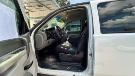 2013 Chevrolet Silverado 3500 Hd Crew Cab Work Truck Pickup 4d 6 1/2 Ft - Image 10