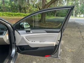 2016 HYUNDAI SONATA HYBRID SEDAN 4-CYL, HYBRID, 2.0 LITER SE SEDAN 4D
