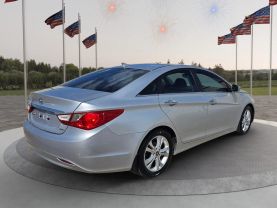 2013 HYUNDAI SONATA SEDAN 4-CYL, 2.4 LITER SE SEDAN 4D