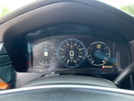 2015 Cadillac Escalade - Image 12