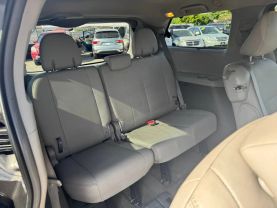 2015 TOYOTA SIENNA VAN V6, 3.5 LITER XLE MINIVAN 4D