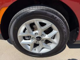 2024 KIA SOUL WAGON 4-CYL, 2.0 LITER LX WAGON 4D