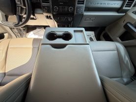 2019 FORD F250 SUPER DUTY CREW CAB PICKUP V8, TURBO DIESEL, 6.7 LITER XL PICKUP 4D 8 FT