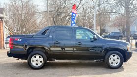 2013 Chevrolet Avalanche - Image 8