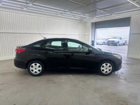 2017 FORD FOCUS