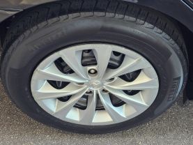 2017 Toyota Camryle Sedan 4d - Image 32