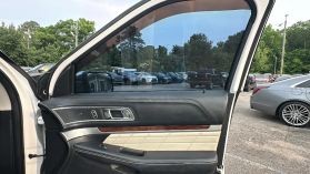 2016 Ford Explorer - Image 19