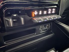 2021 RAM 1500 CREW CAB PICKUP V8, HEMI, ETORQUE, 5.7 LITER LIMITED PICKUP 4D 5 1/2 FT