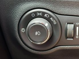 2018 JEEP COMPASS SUV 4-CYL, MULTIAIR, PZEV, 2.4 LITER TRAILHAWK SPORT UTILITY 4D