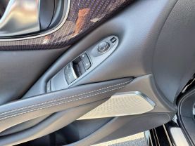 2017 INFINITI Q60