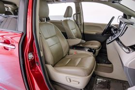 2020 TOYOTA SIENNA VAN V6, 3.5 LITER XLE MINIVAN 4D