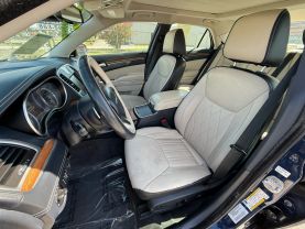2015 CHRYSLER 300 SEDAN V8, HEMI, 5.7 LITER 300C PLATINUM SEDAN 4D