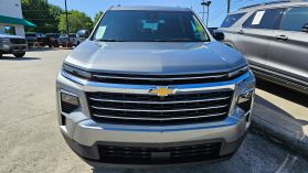 2025 Chevrolet Traverse - Image 2