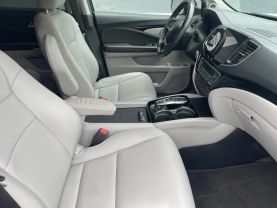 2019 HONDA PILOT SUV V6, I-VTEC, 3.5 LITER TOURING SPORT UTILITY 4D