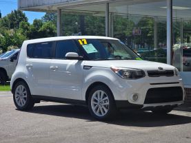 2017 Kia Soul+ Wagon 4d - Image 6