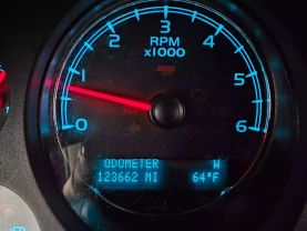 2014 CHEVROLET SUBURBAN 1500 SUV V8, FLEX FUEL, 5.3 LITER LTZ SPORT UTILITY 4D
