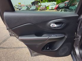 2020 JEEP CHEROKEE SUV V6, 3.2 LITER TRAILHAWK SPORT UTILITY 4D