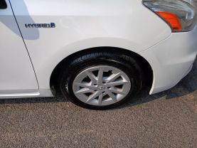 2013 TOYOTA PRIUS V