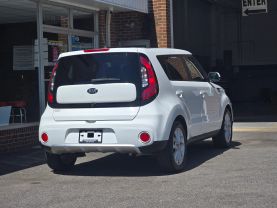 2017 Kia Soul+ Wagon 4d - Image 7