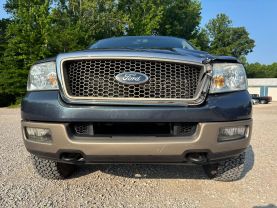 2005 FORD F150 SUPERCREW CAB PICKUP V8, 5.4 LITER LARIAT PICKUP 4D 5 1/2 FT at T&T Repairables - used car dealership in Spencer, Indiana.