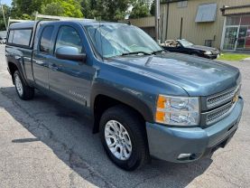 2013 CHEVROLET SILVERADO 1500 EXTENDED CAB PICKUP V8, FLEX FUEL, 5.3 LITER LTZ PICKUP 4D 6 1/2 FT