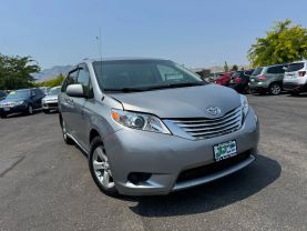 2011 TOYOTA SIENNA VAN V6, 3.5 LITER LE MINIVAN 4D