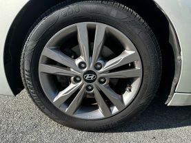 2017 HYUNDAI ELANTRA SEDAN 4-CYL, 2.0 LITER SE SEDAN 4D